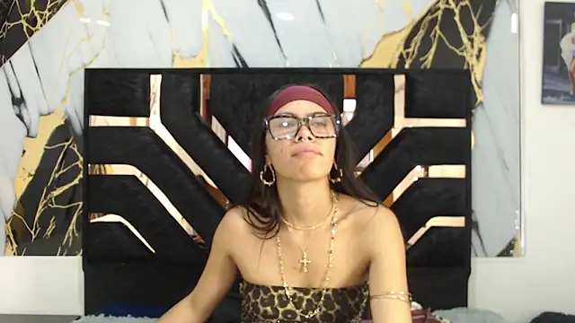 Miahotcs1 online show from May 9, 4:31 pm