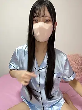 noa uxu online show from October 7, 1:15 pm