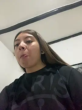 Sara-cooper2 online show from February 14, 10:56 pm