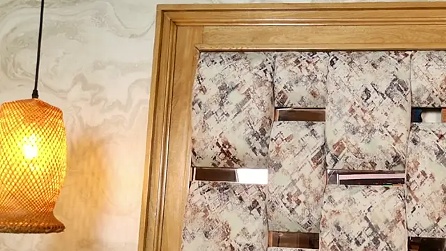 julyana mendez online show from November 19, 7:25 pm