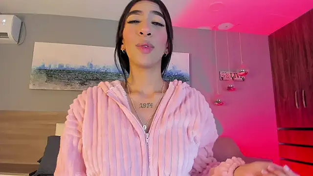  Ashly 77 online show from November 6, 7:31 pm