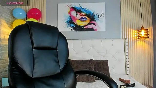 orion  smith online show from May 19, 7:32 pm