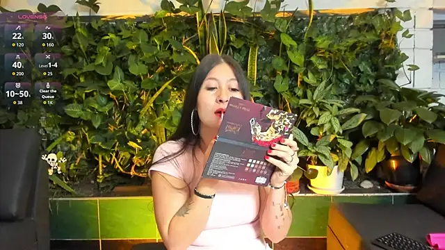 Alissa Monroe  online show from September 25, 11:20 am