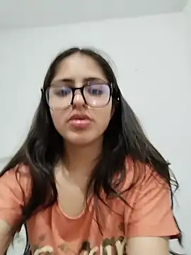 Goddesscut333 online show from June 25, 9:16 pm