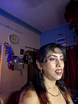 Love Beauty01 online show from May 24, 5:23 pm