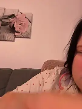 brunetteGirl274 online show from October 17, 9:18 pm