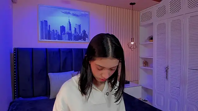 briela baddie online show from October 5, 11:48 am