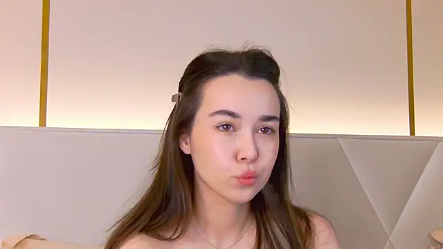 MiaMarlow online show from November 17, 10:21 pm