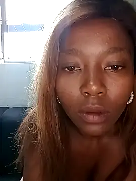 Snapshot of AngelaZamera chatting on September 12, 10:02 am AngelaZamera online show from September 12, 10:02 am
