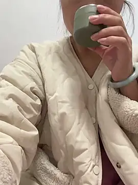 coco-o online show from November 11, 8:22 am