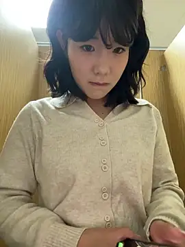 luluya1314 online show from April 8, 11:23 am