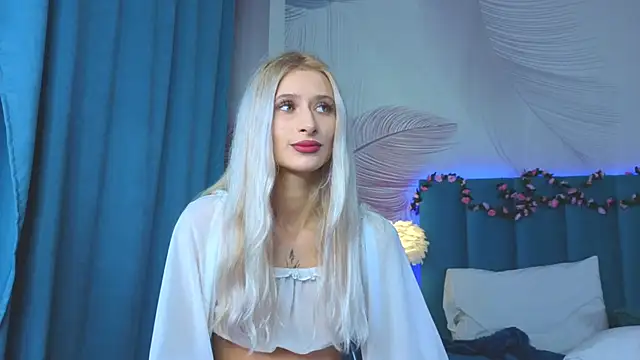 Monica Leen online show from November 21, 6:37 am