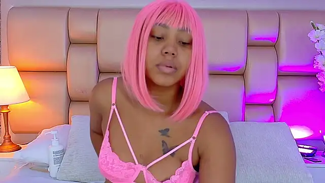 AngelaRoberts online show from May 23, 9:13 pm