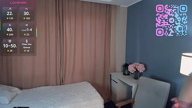 SharylSmalt online show from March 30, 1:05 am