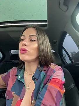  JessyRey  online show from May 9, 12:40 pm