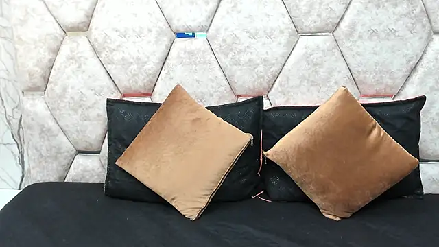 EXOTIC EBONY  online show from October 11, 7:16 pm