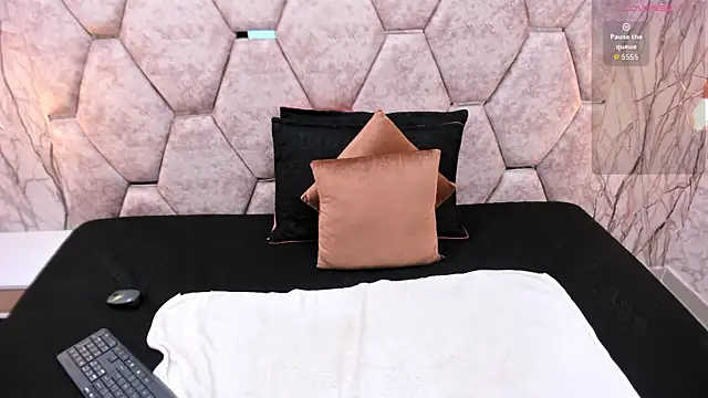 EXOTIC EBONY  online show from November 14, 7:14 pm