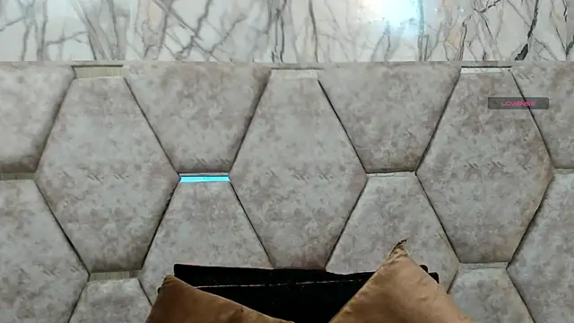 EXOTIC EBONY  online show from October 18, 7:26 pm