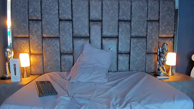 becca scotts online show from September 12, 2:02 pm