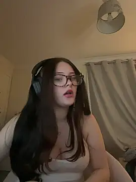 cherryrosealiee online show from February 3, 11:18 pm