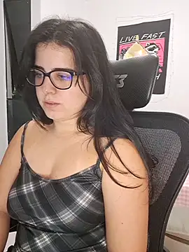 Snapshot of CutteGirl99 chatting on September 25, 1:59 am CutteGirl99 online show from September 25, 1:59 am