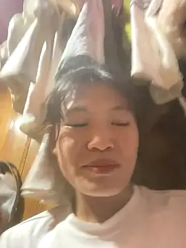 Ngoc 2k5 online show from October 13, 3:20 am