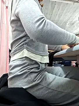 irina hana online show from December 16, 7:03 am