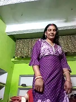 ZIVAA online show from March 11, 5:48 pm