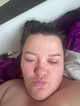 SunnyLeila2101 online show from May 19, 5:47 am