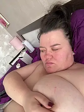 SunnyLeila2101 online show from March 27, 8:05 am