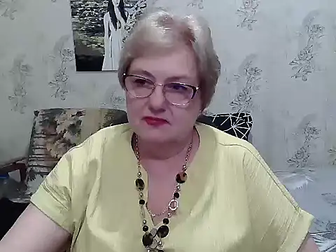 Renata62011 online show from May 15, 4:43 pm