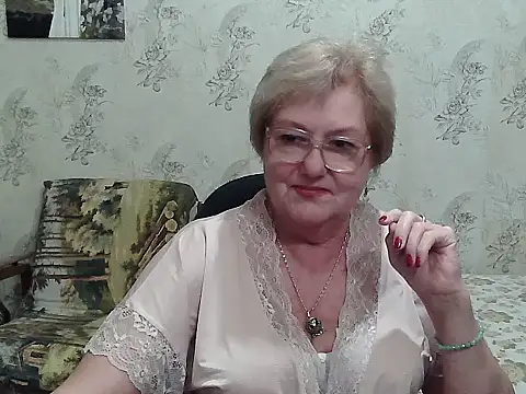 Renata62011 online show from September 28, 6:35 pm