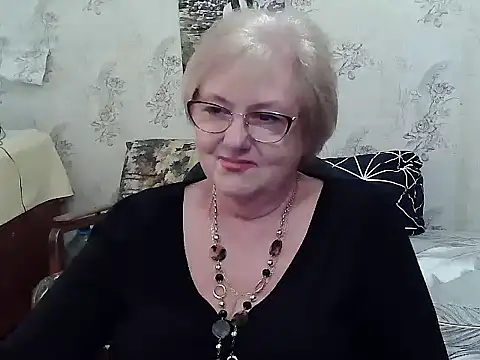 Renata62011 online show from May 11, 1:57 pm