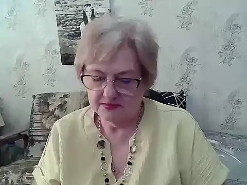 Renata62011 online show from May 8, 1:36 pm