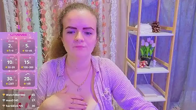 Luisa Rosee online show from December 4, 9:15 pm