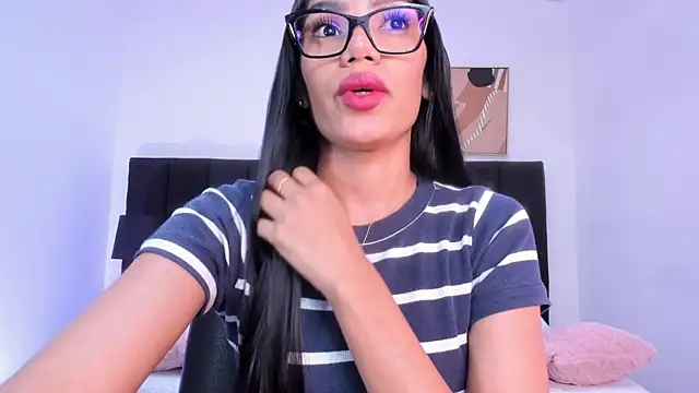 kaylaadams7 online show from April 1, 11:44 am