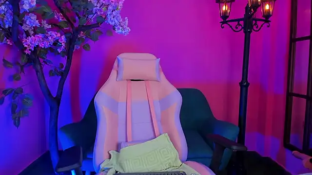 VenusBlazer online show from March 14, 1:23 pm