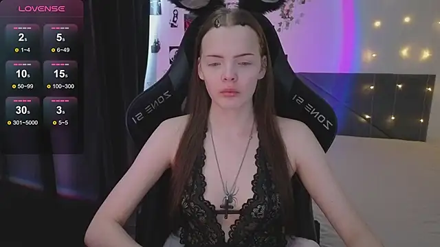 Luna Navy online show from March 24, 6:08 am