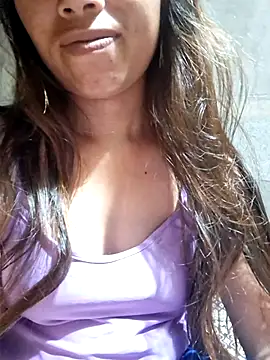 mo4mh online show from April 8, 1:57 pm