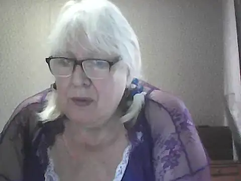 Alexia64231 online show from May 11, 5:31 am