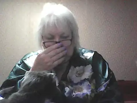 Alexia64231 online show from December 15, 1:44 am