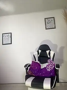 LuluMonroe Eup online show from January 8, 4:16 am