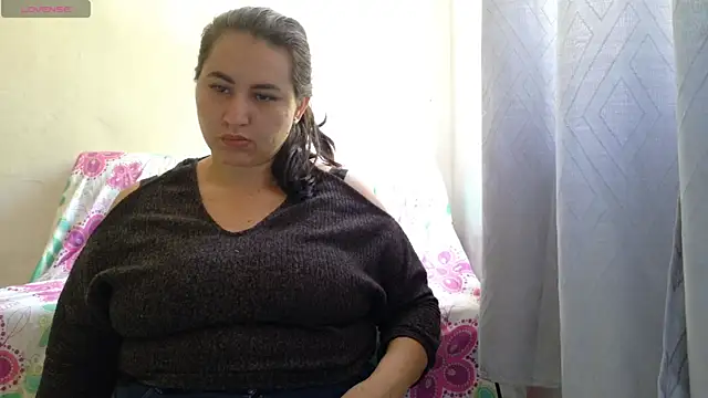 victoriadaniela online show from July 7, 3:04 pm