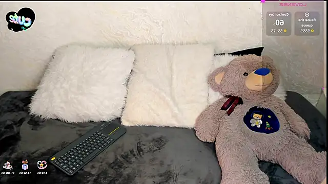 ClleoMoon online show from September 25, 3:49 am
