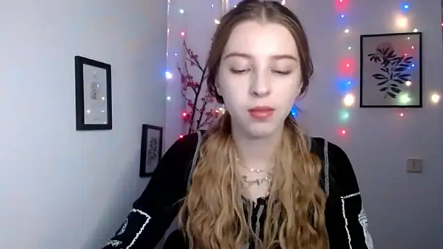 Snapshot of lamooni chatting on October 10, 9:52 pm lamooni online show from October 10, 9:52 pm
