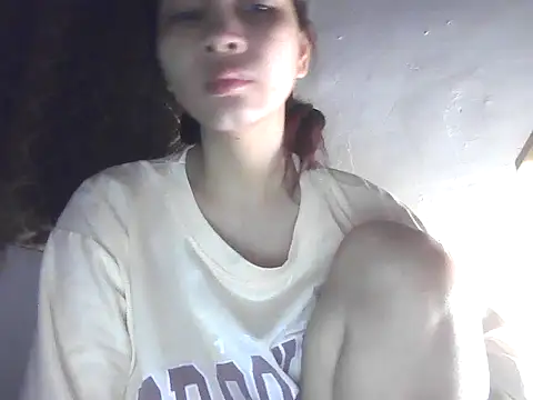 ivyloving4you online show from October 13, 9:39 pm
