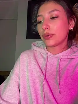 Snapshot of AriaBliss- chatting on September 16, 4:20 am AriaBliss- online show from September 16, 4:20 am