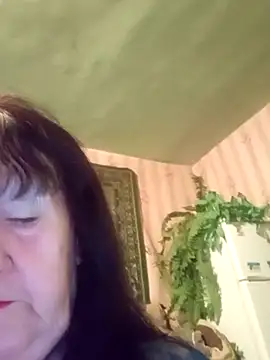 CrystalLime6411 online show from March 11, 4:20 pm