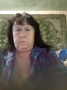 CrystalLime6411 online show from October 9, 5:55 am