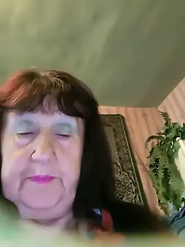 CrystalLime6411 online show from April 30, 3:06 pm